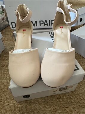 Dream Pairs Blush Ankle-Strap Round-Toe Heels